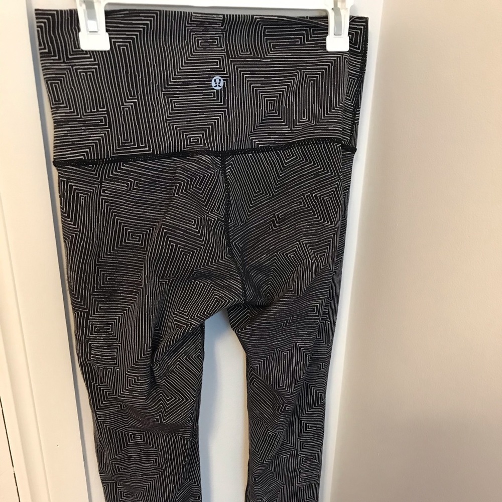 Lululemon Wunder Under 28” leggings